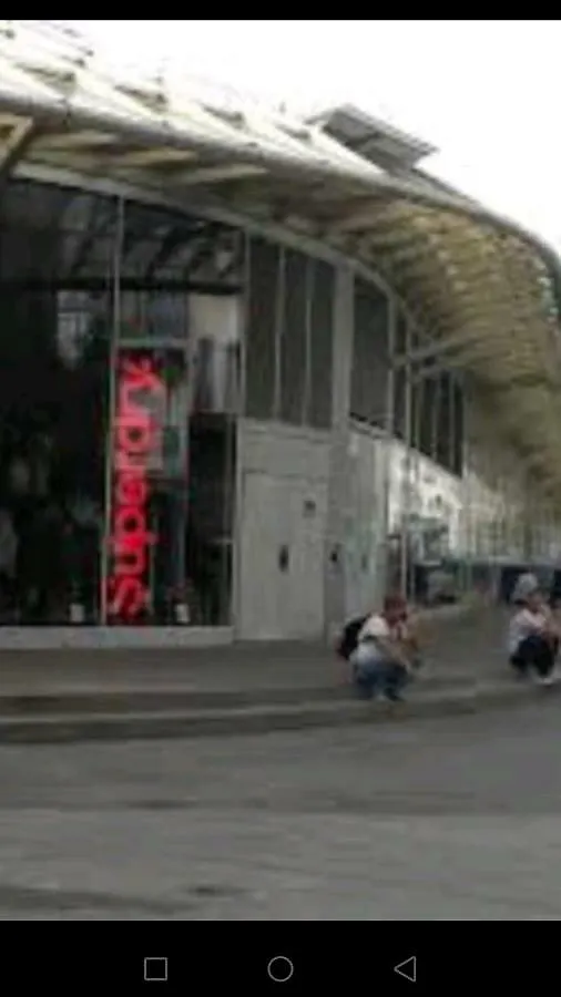 Gogo1 Paris